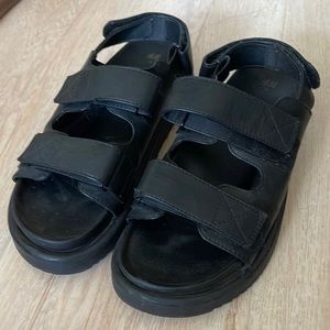 H&M Chunky Dad sandals